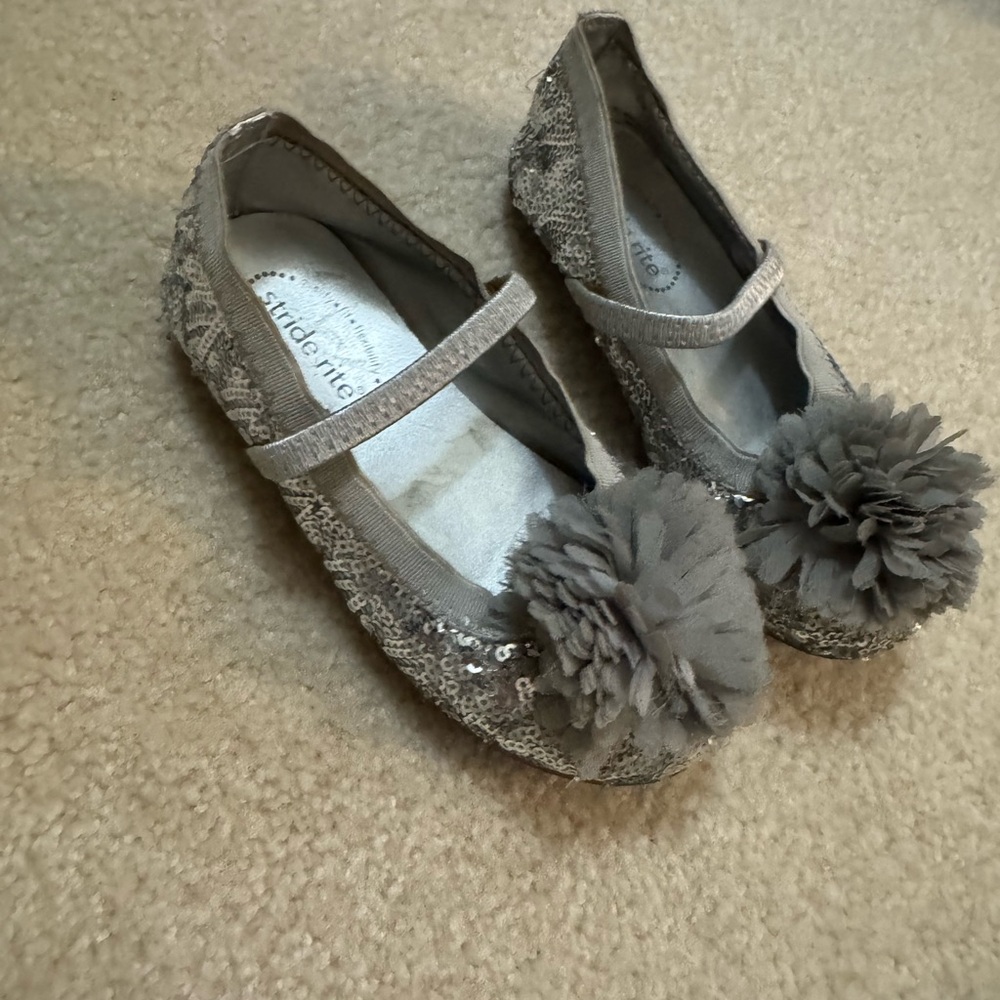 Stride Rite Gray Dress Shoes with Mary Jane Strap and Sparkle Finish